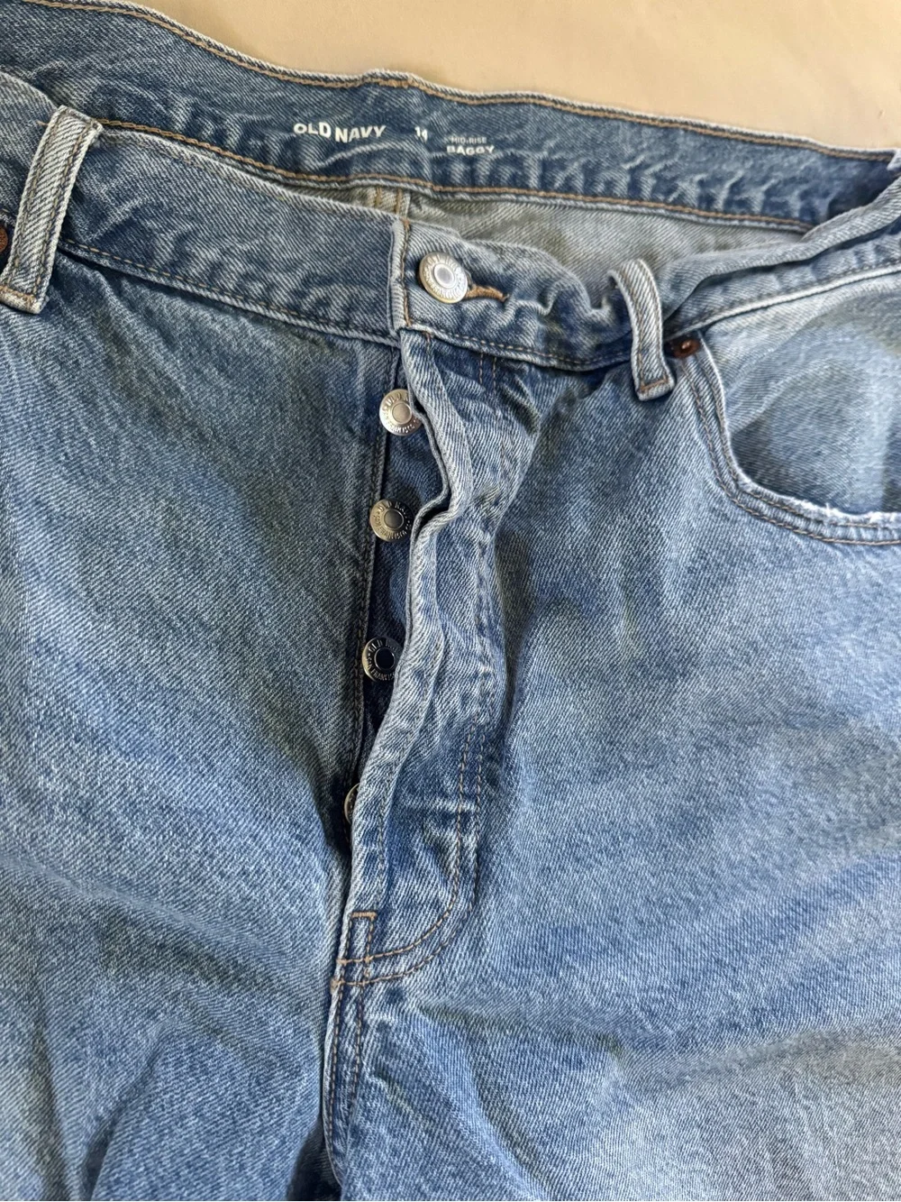 Old Navy Mid-Rise Baggy Medium Blue Denim Shorts